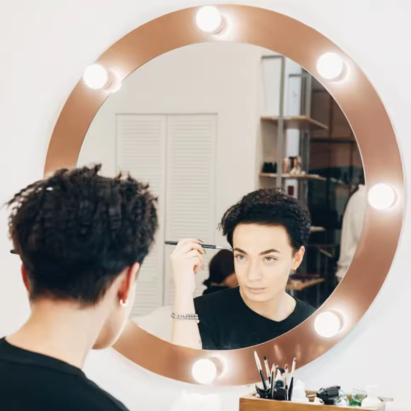 مصابيح LED لتجميل السيدات، إضا - مراجعة Beauty Makeup Table وسعره